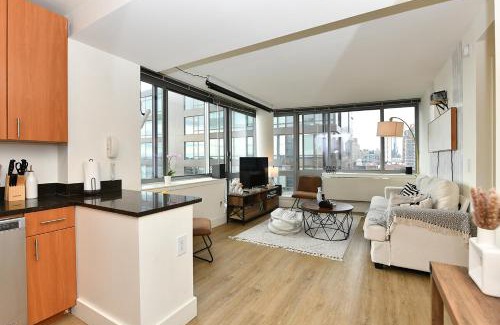 Midtown West Apartment | Modern Times Square 1 BR Retreat