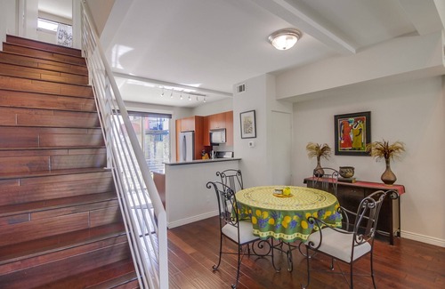 Little Italy Condo | Modern Urban Row Home * 2 Blocks to San Diego Bay * A/C