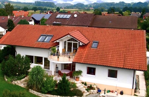 Ering Apartment | Modern vacation apartment* (105sqm) with large roof terrace in a quiet location