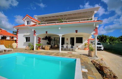 Sainte-Luce Villa | Modern villa closed to the beach (MQSL16)