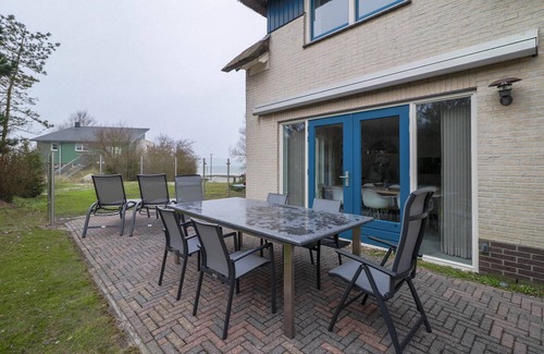 Makkum Villa | Modern villa in Makkum with garden