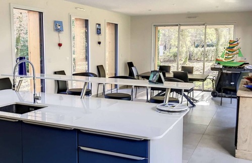 Soustons House | MODERN VILLA ON BEAUTIFUL LAND IN SOUSTONS PLAGE