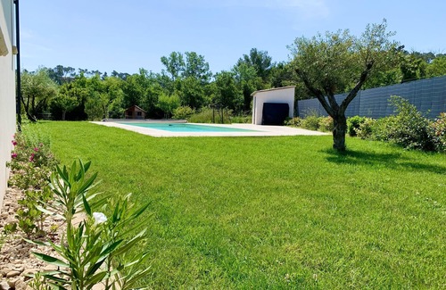 Langlade Villa | MODERN VILLA WITH POOL IN VAUNAGE
