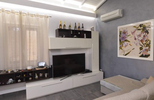 Solarino Villa | Modern villa with private pool near Syracuse