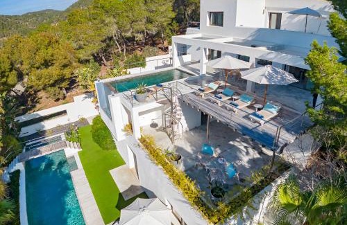 Sant Antoni de Portmany Villa | Modern Villa with Seaviws Sleeps 14
