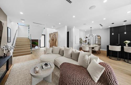 Buena Vista Villa | Modern Zen Oasis in Design District Sleeps 16