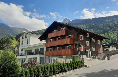 Tschagguns Apartment | Moderne Ferienwohnung für 2 bis 4 Personen mit Großem Sonnenbalkon