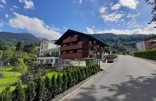 Tschagguns Apartment | Moderne Ferienwohnung für 2 bis 4 Personen mit Großem Sonnenbalkon