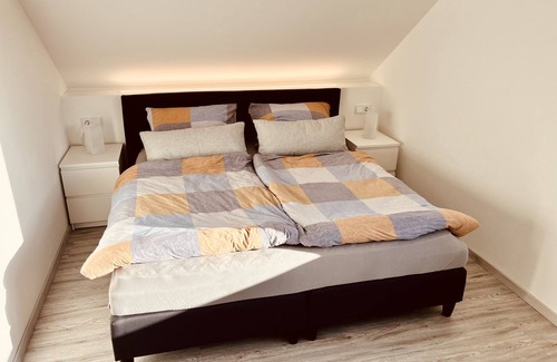 Stammbach Apartment | Moderne Ferienwohnung mit Küche und Garten