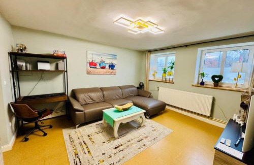 Holtenau Apartment | Moderne Ferienwohnung in Kiel-Holtenau, Strandnähe, 2 Zimmer, voll ausgestattet, gute Anbindung