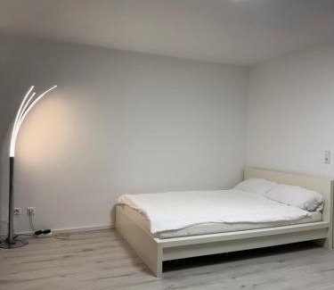 Lindenschulviertel Apartment | Modernes Apartment nahe Arena & Mercedes Museum