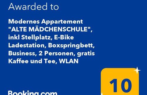Kleinwelka Apartment | Modernes Appartement "ALTE MÄDCHENSCHULE", inkl Stellplatz, E-Bike Ladestation, Boxspringbett, Business, 2 Personen, gratis Kaffee und Tee, WLAN