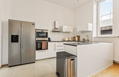 Sudliche Innenstadt Apartment | Modernes Castillo Grande Über 80 QM