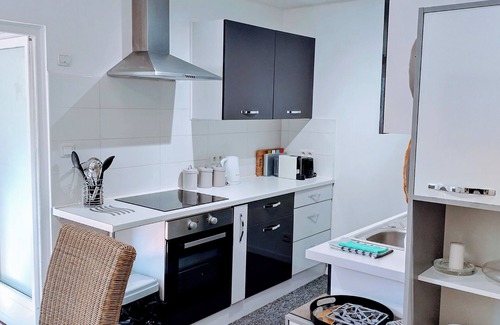 Brantome-en-Perigord House | Modernised town house in the centre of Brantome, with a pretty garden