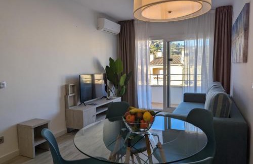 L'Estartit Apartment | Moderno con piscina en L'Estartit by Host&Joy