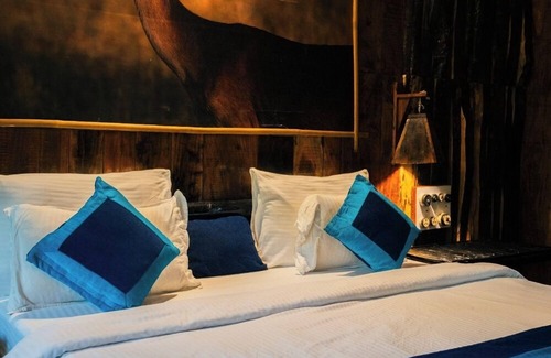 Khatia Hotel | Mogli Resorts Kanha