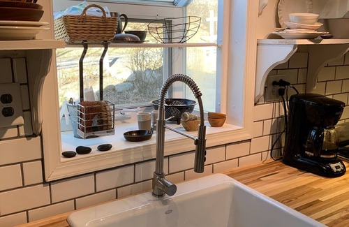 New Paltz Cottage | Mohonk Mountain Living - New Kitchen!