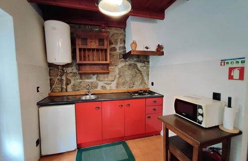 Melgaco Cottage | Moinho Poço Verde - Chocolate Factory | River | Parque Nacional Peneda Gerês