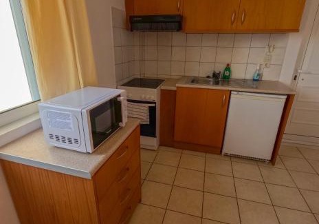 Frangokastellon Apartment | Monachus Monachus