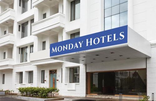 Kopar Khairane Hotel | Monday Hotels Mahape