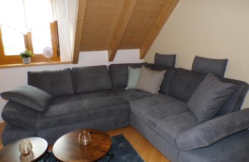 Wilhermsdorf Apartment | Mondfänger Ferienwohnung , Nähe Playmobil Funpark und Messezentrum