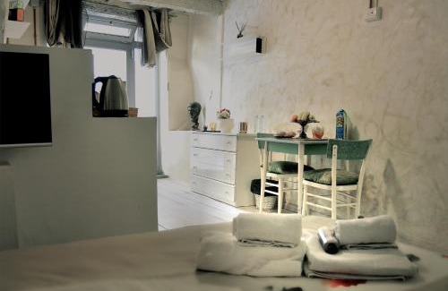 Monte San Savino Bed & Breakfast | Mono 127