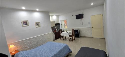 Yerba Buena Apartment | Monoambiente Pringles 1740 Parking Planta Baja