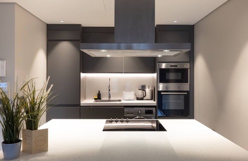 New Cairo Apartment | Monochrome - 3 Bedroom - Garden View - FF