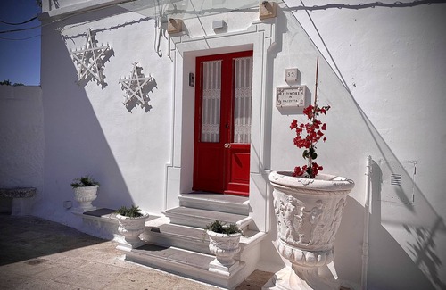 Centro Storico House | Monolocale Deluxe con Uscita sul Borgo Storico di Massafra e Vista Castello