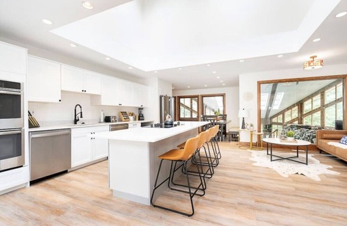 Cartersburg House | Monrovia - Forest Park Lodge