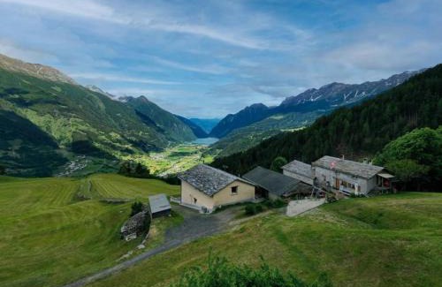Poschiavo House | Monte Campell Dasura