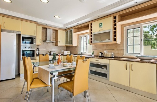 Pata de Cima House | Monte Sol V6 by Interhome