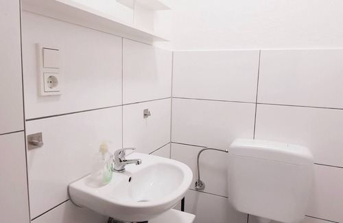 Aschersleben Apartment | ★ Monteur-Apartment up to 2 pers. ✔Terrace✔Grill✔Wifi✔NETFLIX