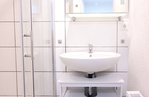 Aschersleben Apartment | ★ Monteur-Apartment up to 2 pers. ✔Terrace✔Grill✔Wifi✔NETFLIX