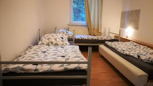 Oelsnitz/Erzgeb. Apartment | Monteurwohnung Spartan Oelsnitz am Hegebach Self Check-in