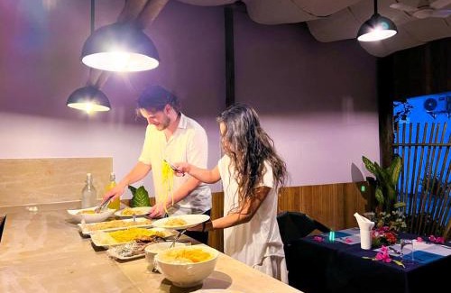 Guraidhoo House | Moodhumaa Inn