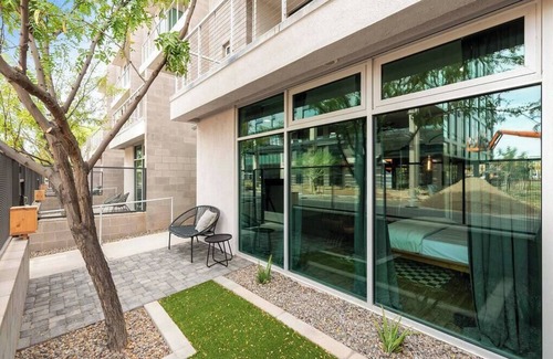 Riverside Apartment | Moon's Studio apartment with Pool