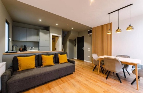 Comarnic Cabin | Moon Village Comarnic