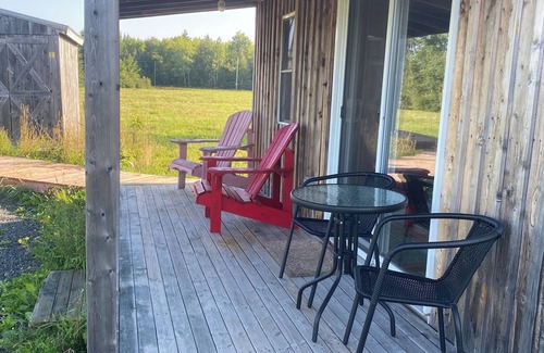 Acadian Coastal Drive Cottage | Moonage Daydream - private waterfront cottage in the country
