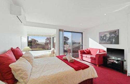 Newhaven Apartment | Moonlight Bay - Apt 1