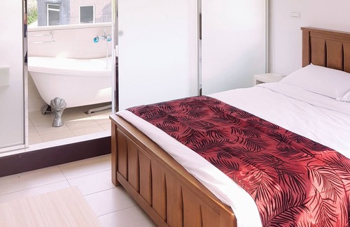 Touwu Bed & Breakfast | Moonshine B&B