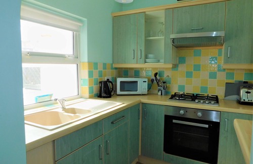 Sheringham Cottage | Morris House - a house that sleeps 11 guests in 6 bedrooms