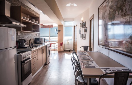 Ladadika Apartment | Morrison Apt by halu! Apartments