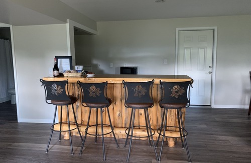 Doubleheader Apartment | Morrison Mountain Studio Getaway