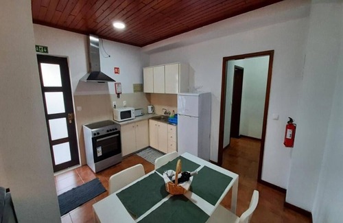 Lajes das Flores Apartment | Mother-in-Law's House 2