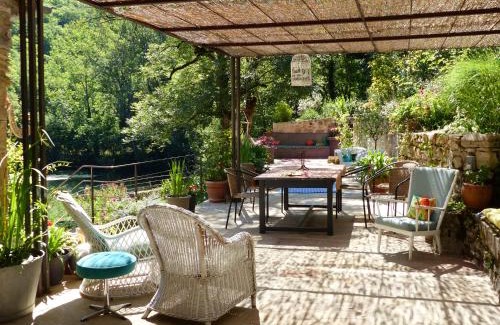 Cales Bed & Breakfast | Moulin de Latreille