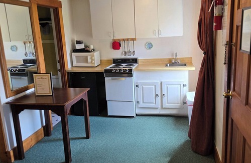 Randolph Hotel | Mount Jefferson View