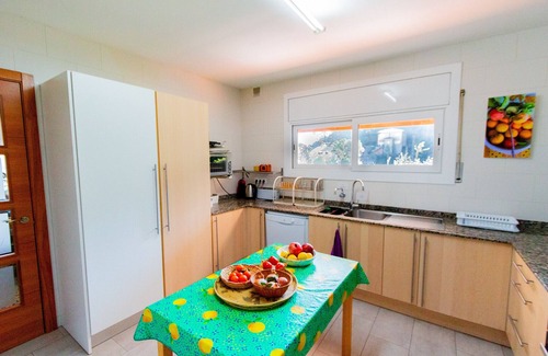 Castellar del Valles Villa | Mountain Escape w/stunning views 40 km to Barna!