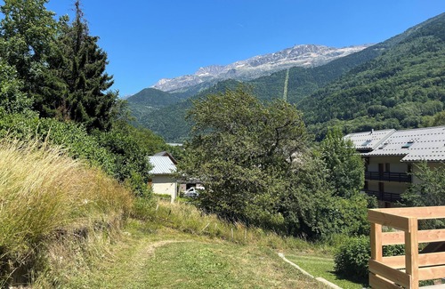 Allemond Apartment | Mountain Gite Jasper for 7+