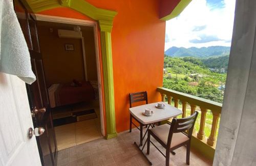 Maracas Bed & Breakfast | Mountain Palace
